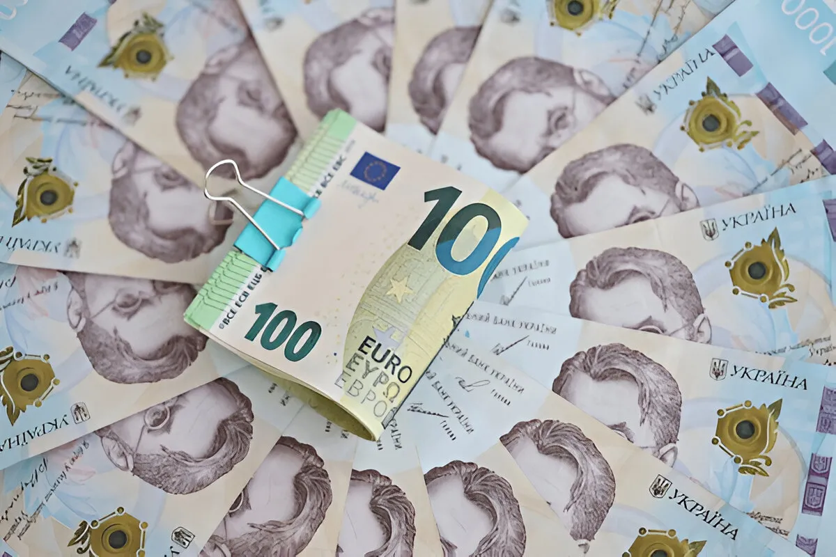 Курс евро к гривне в Киеве
Обмен евро в Киеве
Продать евро в Киеве Курс евро к гривне в Киеве
Обмен евро в Киеве
Продать евро в Киеве