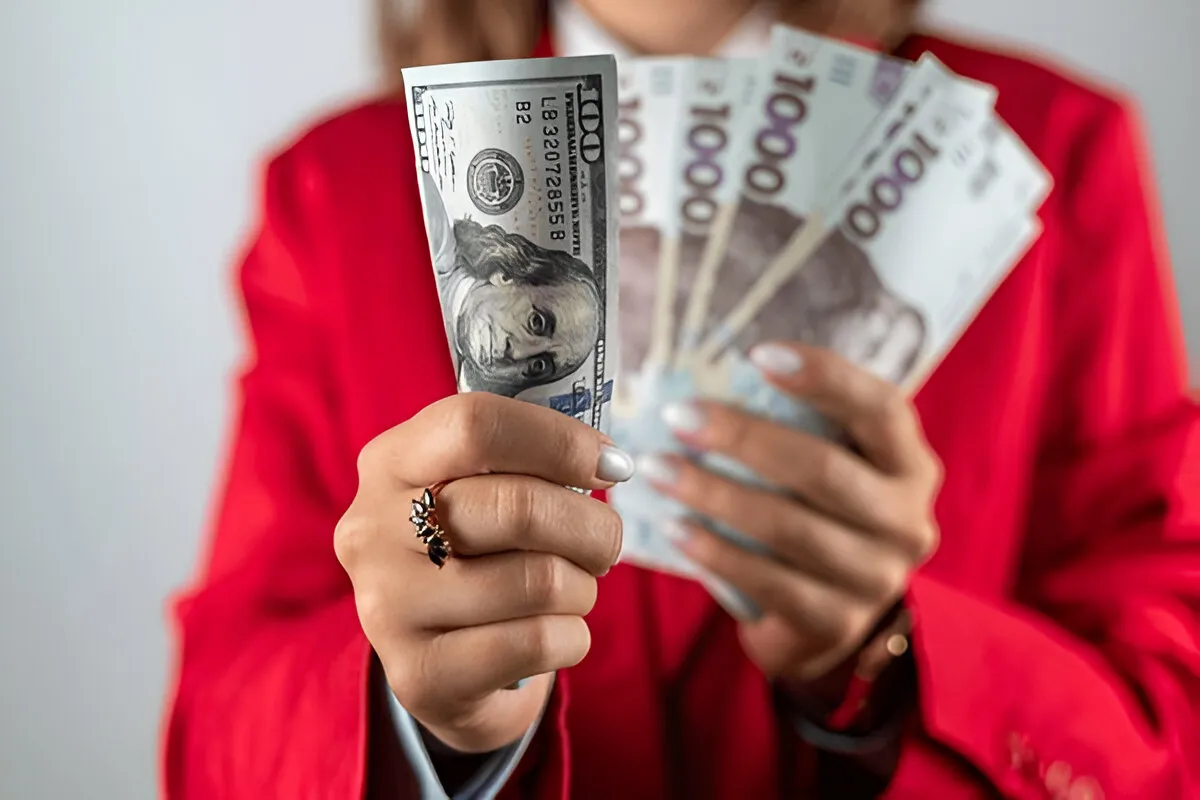 Курс доллара к гривне в Вышгороде
Купить доллар в Вышгороде
Обмен USD UAH в Вышгороде